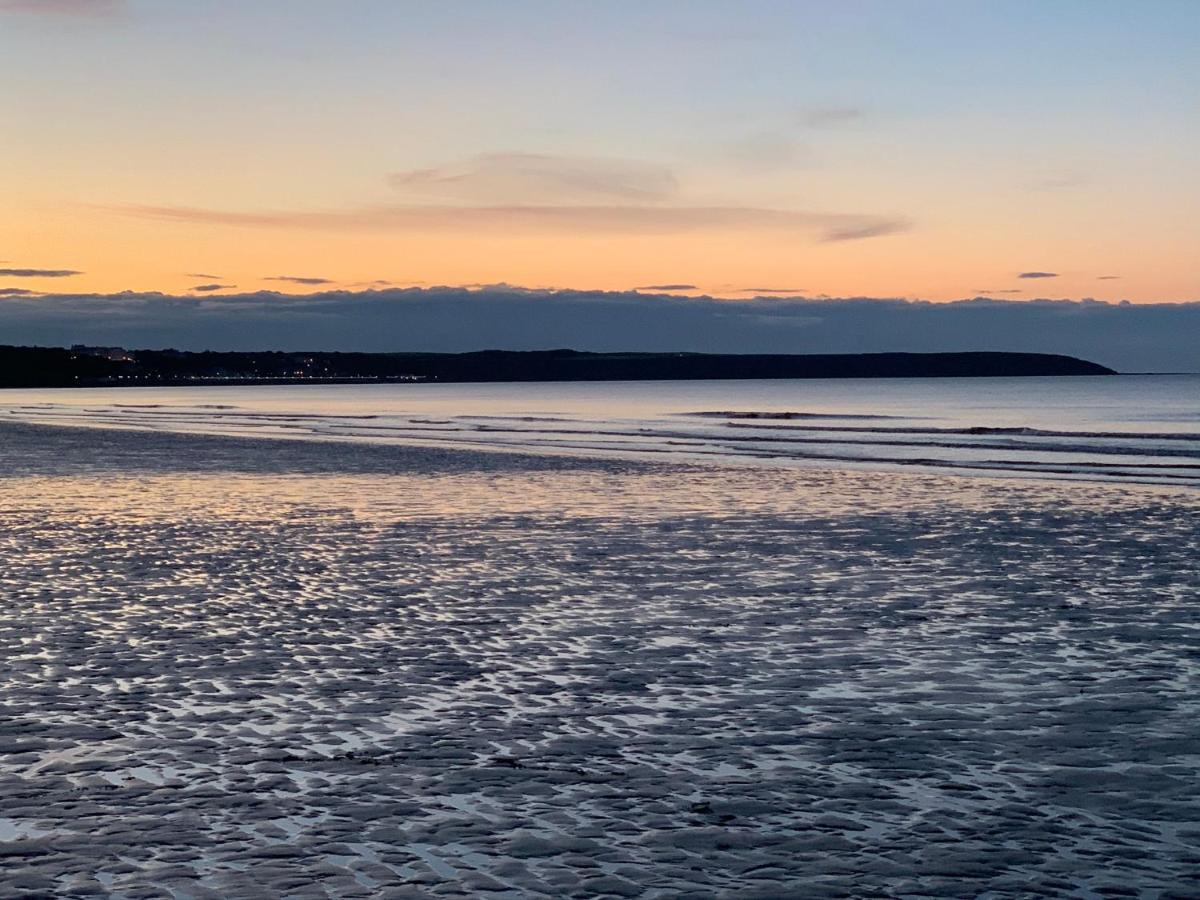 Sunrise Corner, The Bay Filey, Wi-Fi, Pets, Pool Apartment Bagian luar foto