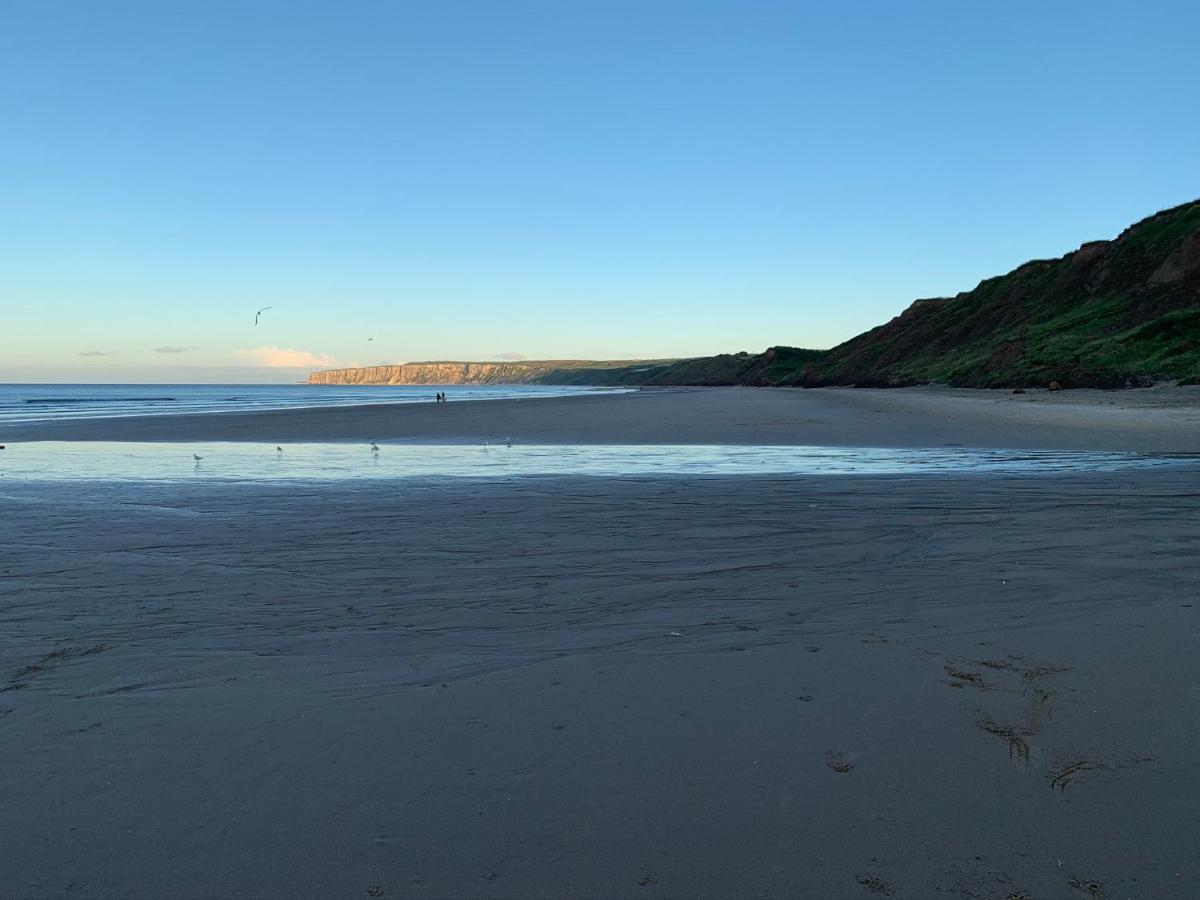 Sunrise Corner, The Bay Filey, Wi-Fi, Pets, Pool Apartment Bagian luar foto
